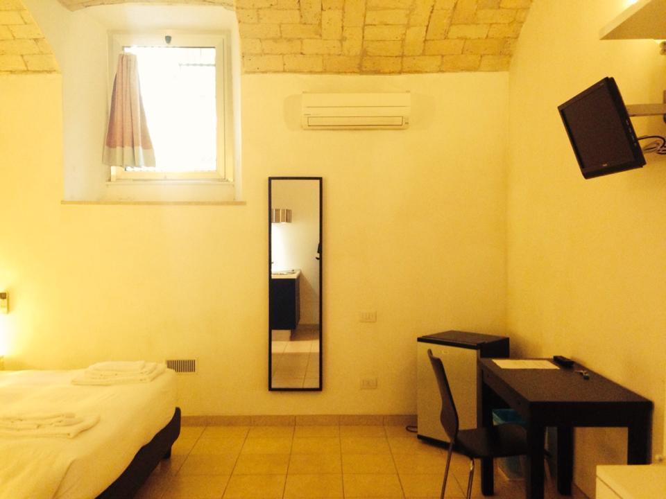 Vatican Rooms Guest House โรม ห้อง รูปภาพ