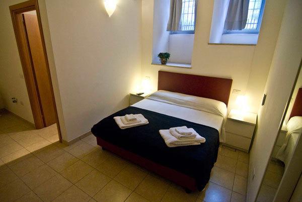 Vatican Rooms Guest House โรม ห้อง รูปภาพ
