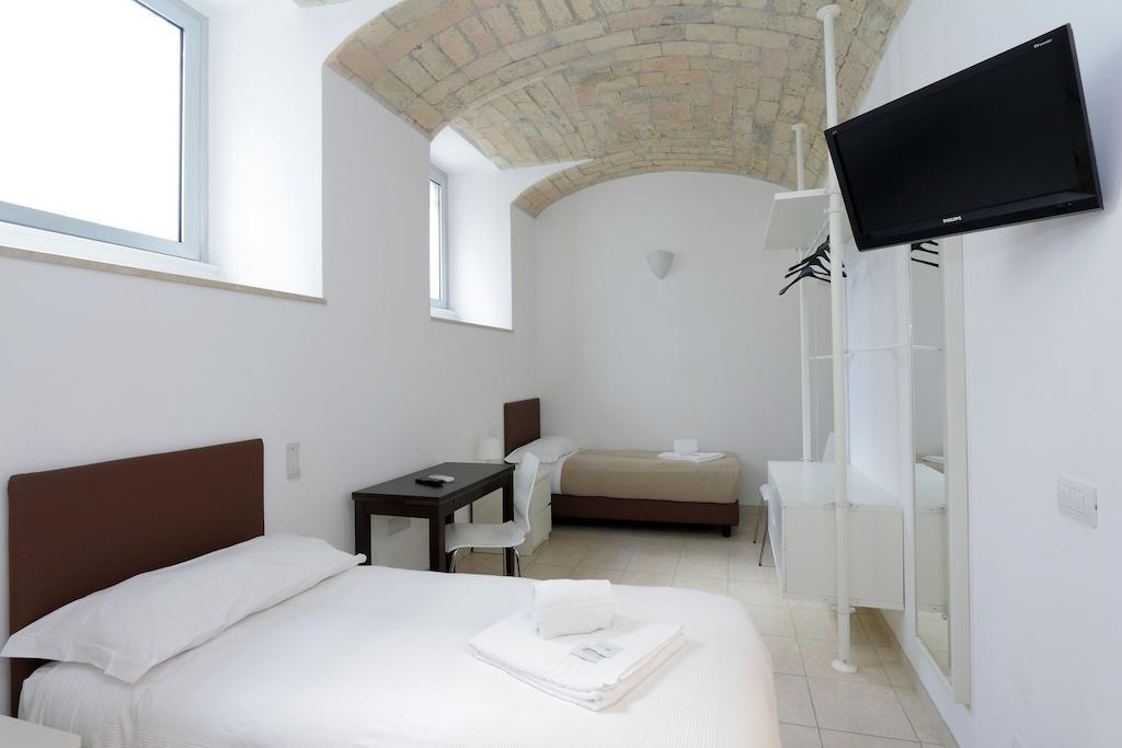 Vatican Rooms Guest House โรม ห้อง รูปภาพ