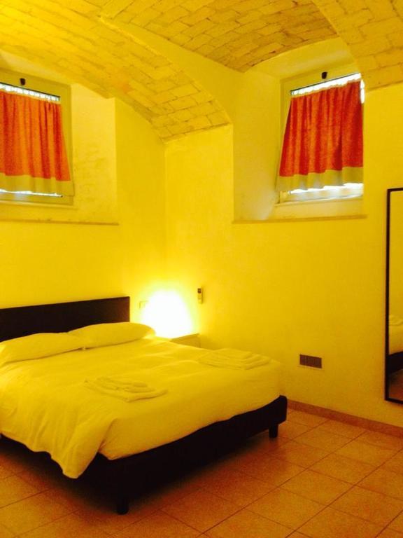 Vatican Rooms Guest House โรม ห้อง รูปภาพ