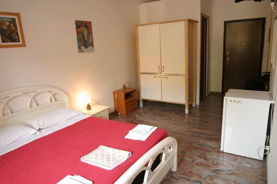 Vatican Rooms Guest House โรม ภายนอก รูปภาพ