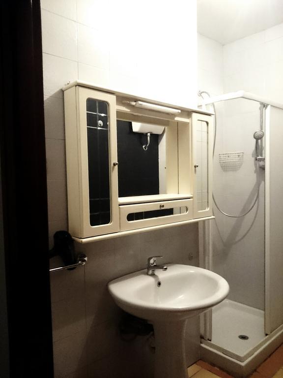 Vatican Rooms Guest House โรม ภายนอก รูปภาพ